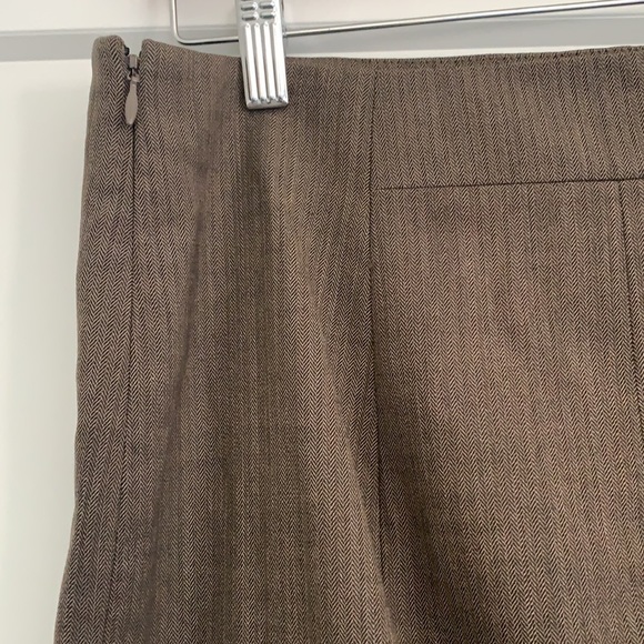 Ann Taylor Brown pencil skirt - Picture 4 of 7